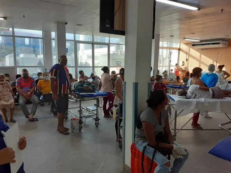 Recepção do HGE ficou lotada de pacientes na última semana, alguns deles com sintomas do novo coronavírus