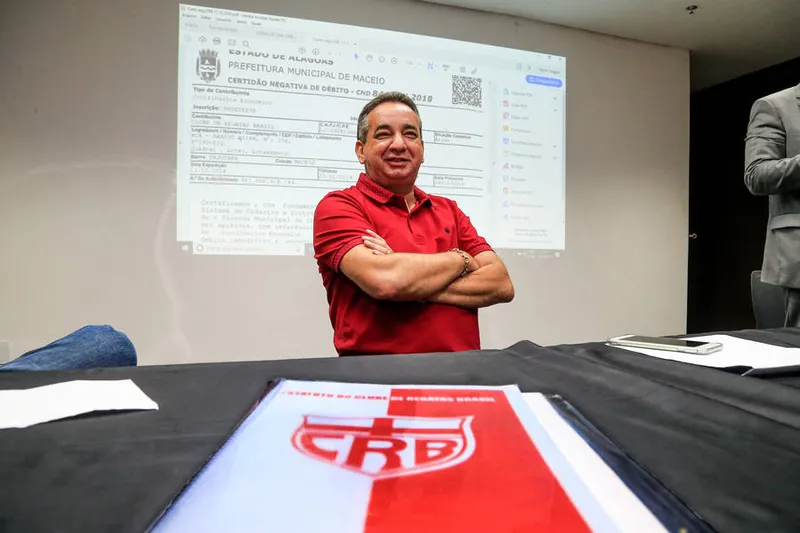 Maceió, 17 de dezembro de 2018
Marcos Barbosa foi aclamado depois de aprovação de 73 integrantes do Conselho Deliberativo para mais dois anos na presidencia do CRB. A aclamação, aconteceu no auditório do The Square, no bairro da Jatiúca.  Alagoas - Brasil.
Foto: ©Ailton Cruz