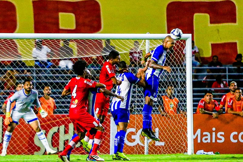 Maceió, 09 de fevereiro de 2020
Lance do jogo entre CRB X CSA. Partida válida pela 3ª rodada da Copa do Nordeste, realizada no Estádio Rei Pelé. Alagoas - Brasil.
Foto: Ailton Cruz