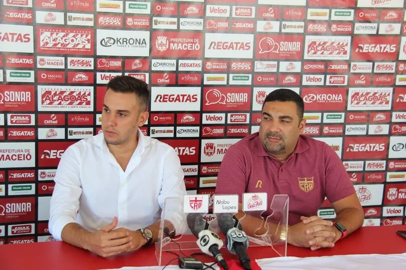 Thiago Paes (à esquerda) disse que retomada de treinos e campeonatos tem que ser feita com cautela