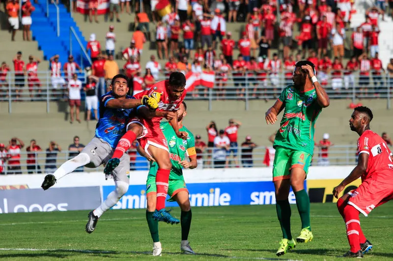 Maceió, 20 de janeiro de 2019
Lance do jogo entre CRB e Coruripe. Partida válida pela 1º rodada Campeonato Alagoano de 2019, realizada no Estádio Rei Pelé. Alagoas - Brasil.
Foto: ©Ailton Cruz