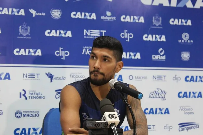 Raimundo Tavares confirmou conversas com Yuri e revelou que CSA busca por mais reforços