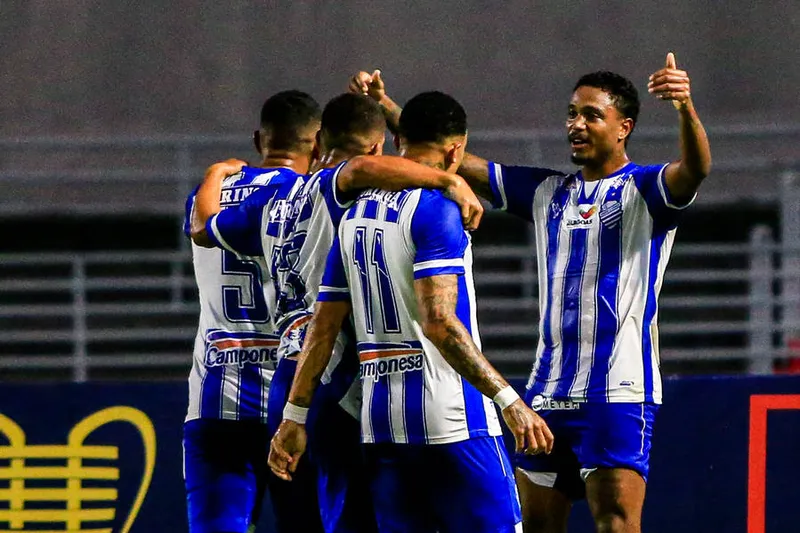 Maceió, 15 de março de 2020
Lance do jogo entre CSA e Freipaulistano. Partida válida pela 7ª rodada da Copa do Nordeste, realizada no Estádio Rei Pelé. Alagoas - Brasil.
Foto: Ailton Cruz