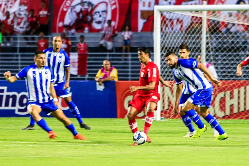Maceió, 09 de fevereiro de 2020
Lance do jogo entre CRB X CSA. Partida válida pela 3ª rodada da Copa do Nordeste, realizada no Estádio Rei Pelé. Alagoas - Brasil.
Foto: Ailton Cruz