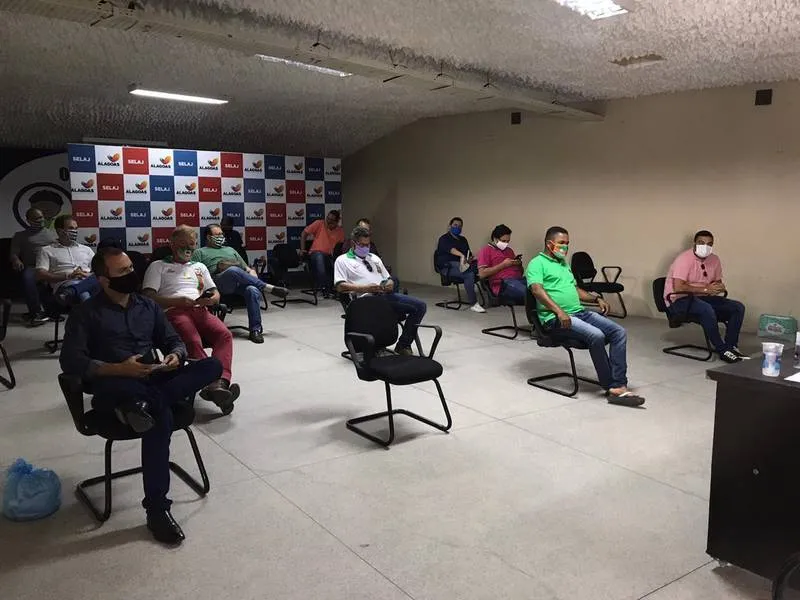 Representantes dos clubes do Alagoano se reuniram com a FAF, nessa sexta, e decidiram que Estadual volta dia 29