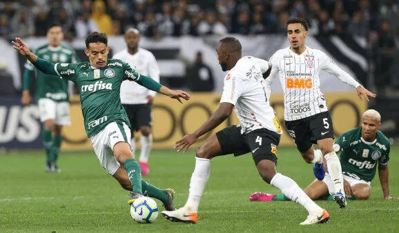 Palmeiras e Corinthians iniciam nesta quarta a briga pelo título do Paulistão