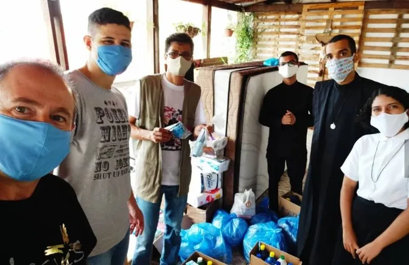“É tempo de cuidar”: Cáritas Alagoas ajuda famílias alagoanas durante pandemia com entrega de cestas básicas