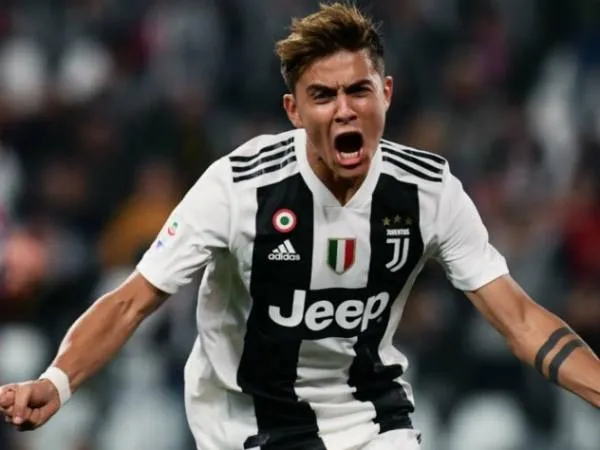 Meia-atacante Paulo Dybala está curado do coronavírus, segundo informou o clube italiano em nota oficial 
