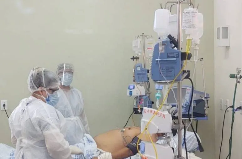 Imagem ilustrativa da imagem EM ALAGOAS, CERCA DE 4 MIL PROFISSIONAIS DE SAÚDE SE INFECTARAM