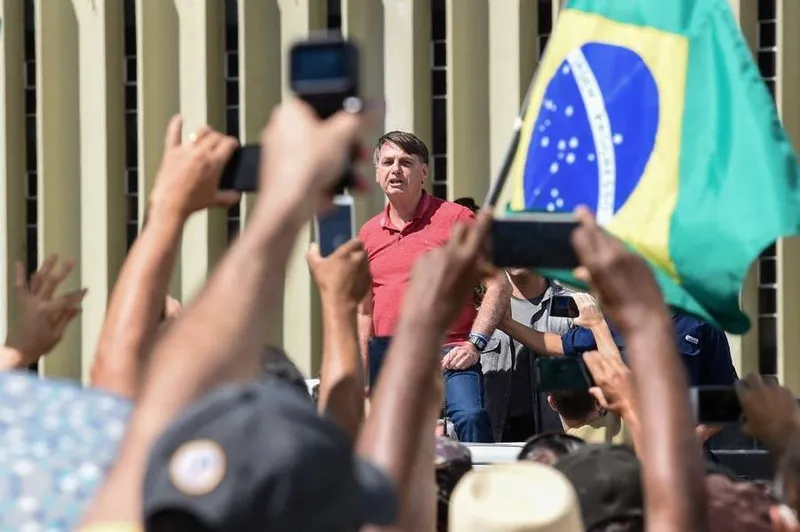 Presidente Jair Bolsonaro esteve presente a ato em frente ao QG do Exército, em Brasília