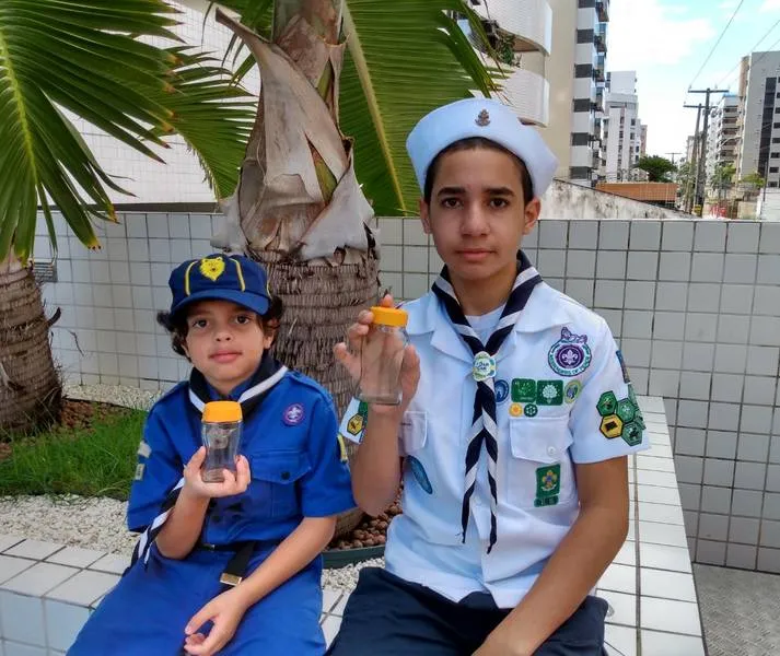 Imagem ilustrativa da imagem ESCOTEIROS ARRECADAM FRASCOS PARA LEITE MATERNO