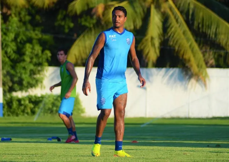 Michel Douglas é uma das esperanças de gols no time do CSA, nesta temporada