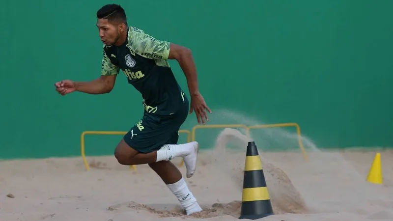 Fifa suspendeu Rony, do Palmeiras, por 4 meses; e Athletico não poderá registrar atletas por duas janelas