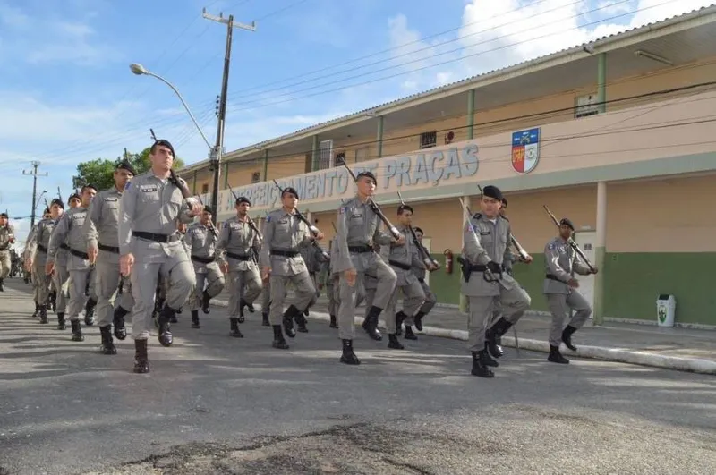 Militares também se queixam sobre os descontos previdenciários da nova lei estadual