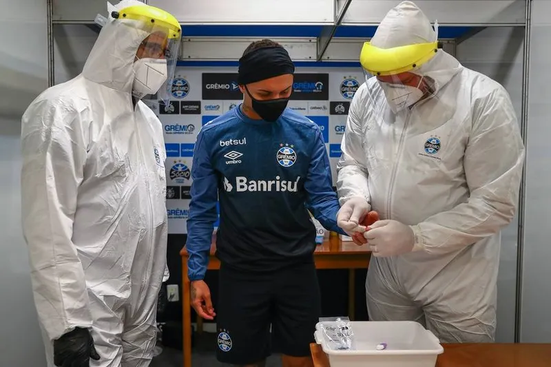 Everton foi um dos jogadores testados nessa quarta e e ninguém foi diagnosticado com a Coivd-19