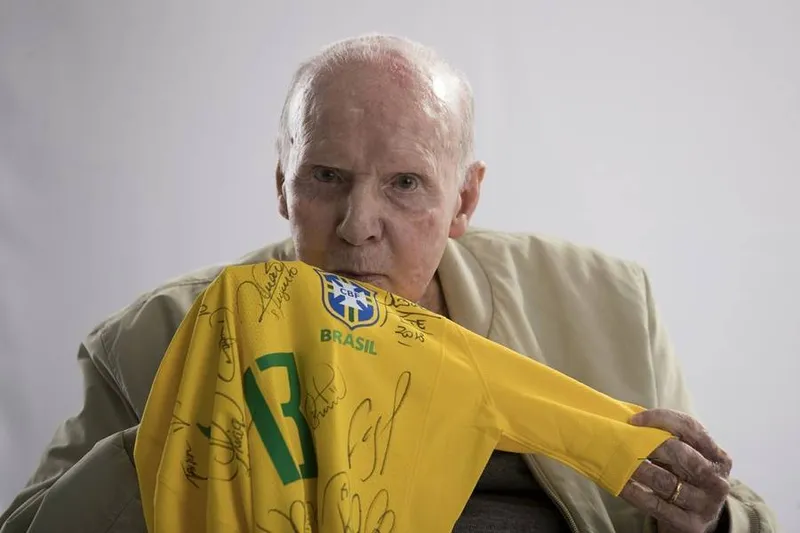 Zagallo será condecorado com a Comenda Tavares Bastos, mais alta honraria da Assembleia Legislativa