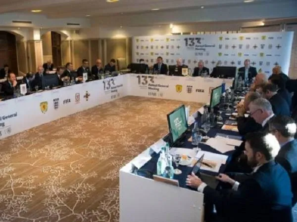 International Board muda regra de mão na bola e toque no início do braço não será mais infração