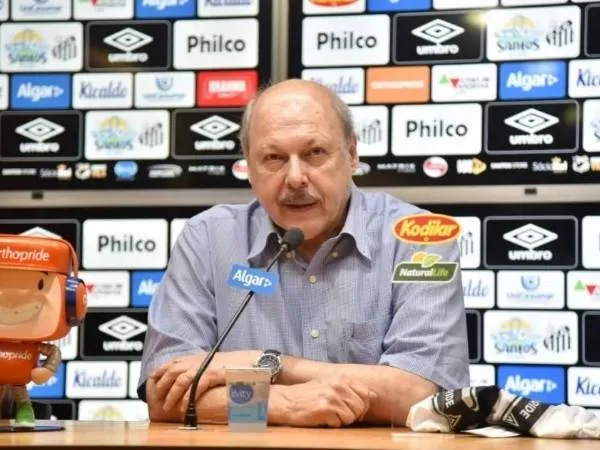 José Carlos Peres fez nova proposta aos jogadores, de reduzir 70% do salário, e alega não ter tido resposta