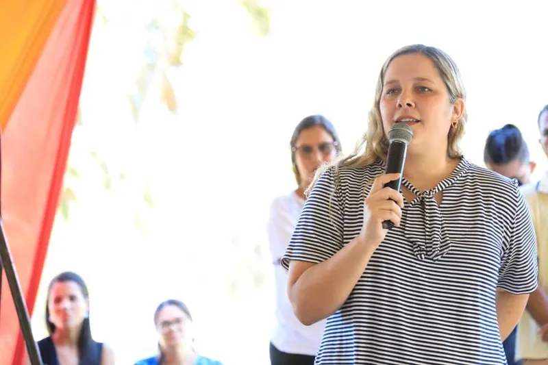 Jeannyne Beltrão, prefeita de Jequiá da Praia, divulgou resultado do teste em rede social