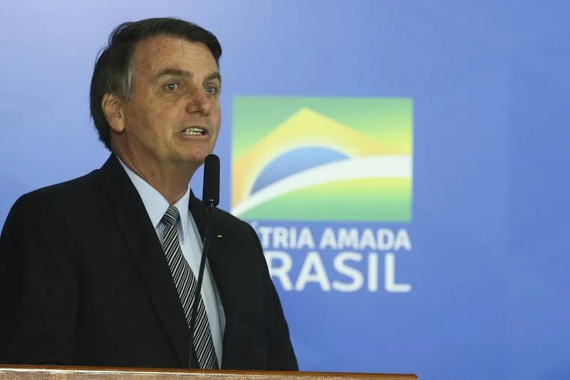 Bolsonaro pode vir a ser investigado pelo Supremo após o Facebook deletar perfis de pessoas ligadas ao presidente