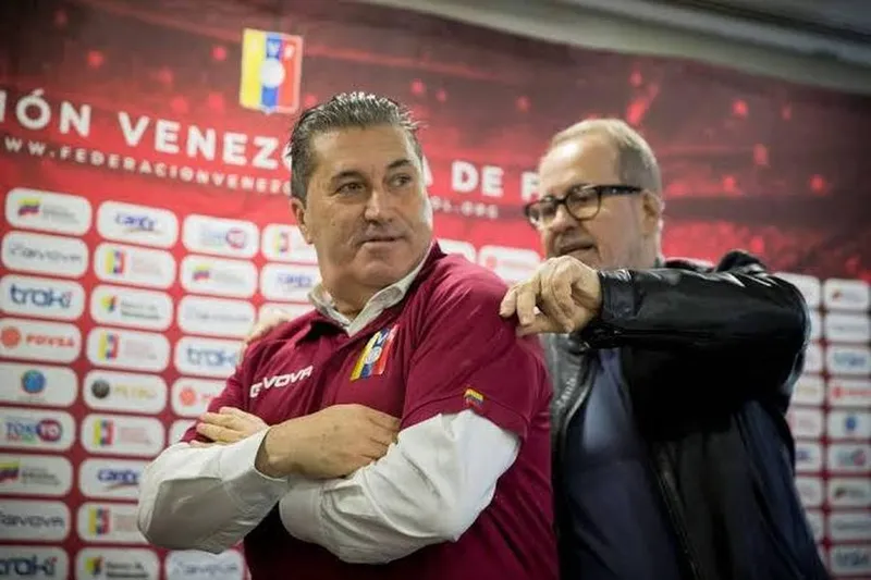 Técnico José Peseiro tem 60 anos e está atualmente no comando da seleção da Venezuela