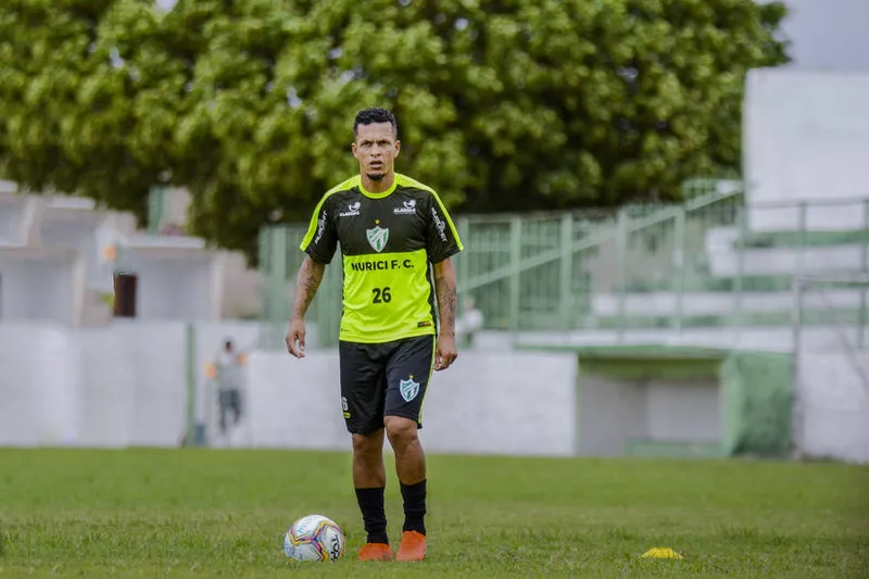 Souza tem boas expectativas para que o Estadual volte, “mas que seja com cautela”