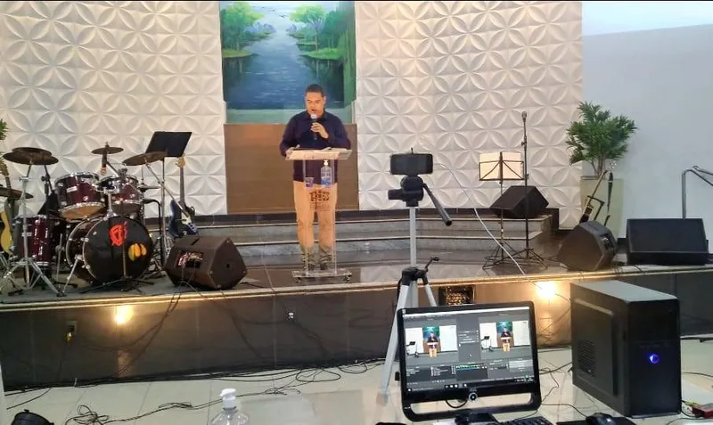 Primeira Igreja Batista no Tabuleiro tem se adaptado às novas necessidades dos cristãos, com cultos online