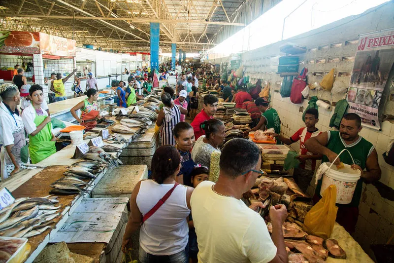 Mercado da Produção permaneceu funcionando na Semana Santa sem qualquer restrição ao número de pessoas