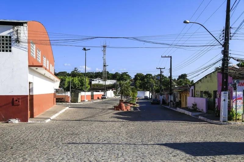 Satuba-AL, 29 de setembro de 2015
Prefeito da cidade de Satuba, Paulo Acioly (PSD-AL),  relata para reportagem da Gazeta, que seu município está falalido, por causa da queda de arracadação. Alagoas - Brasil.
Foto: Ailton Cruz