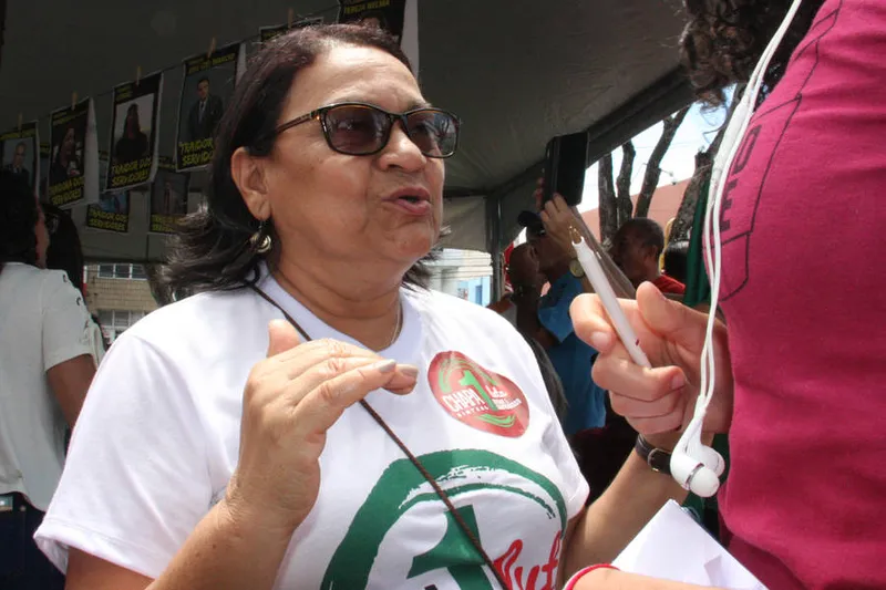 Para Girlene Lázaro, dirigente do Sinteal, há a preocupação em relação ao piso e a carreira dos trabalhadores