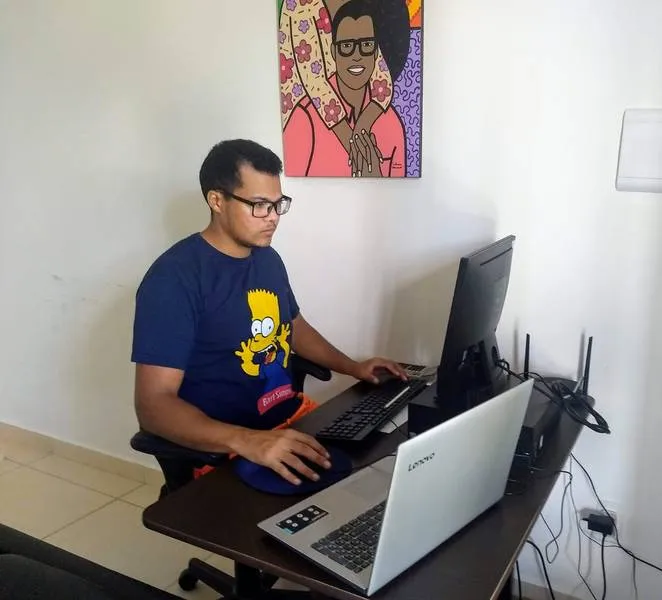 O auxiliar financeiro Kaique Lima diz que poucos respeitam realmente o isolamento