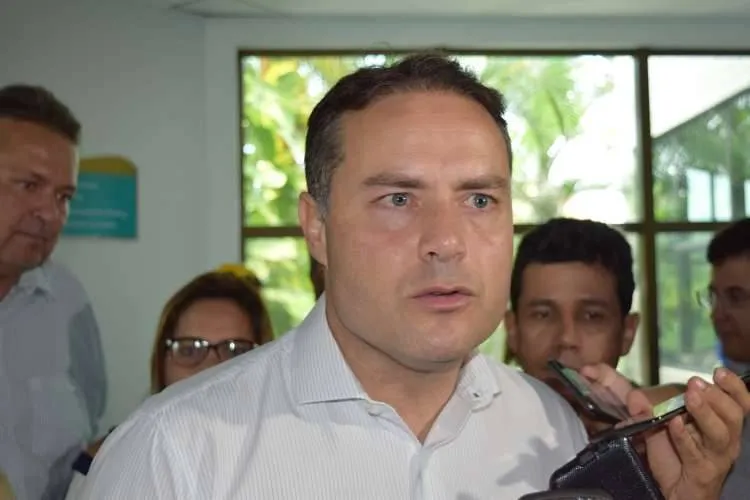 Discursos de Renan Filho não condizem com a prática e faltam respiradores em Alagoas