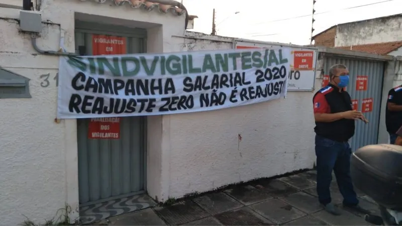 Imagem ilustrativa da imagem VIGILANTES ENTRAM EM GREVE PARA COBRAR REPOSIÇÃO