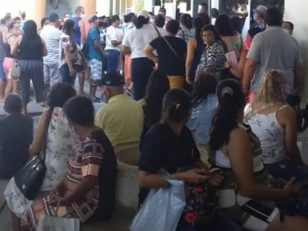 Imagem ilustrativa da imagem CORA: POPULAÇÃO SE AGLOMERA PARA MARCAR CONSULTAS