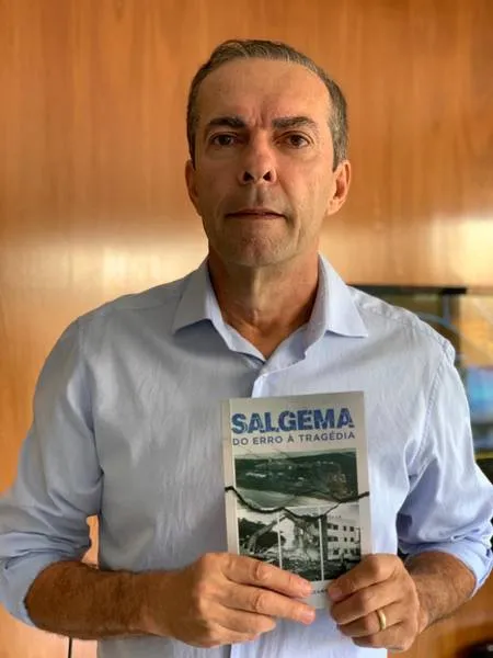 Joaldo Cavalcante espera que a nova publicação seja útil para enriquecer a discussão sobre a crise nos quatro bairros