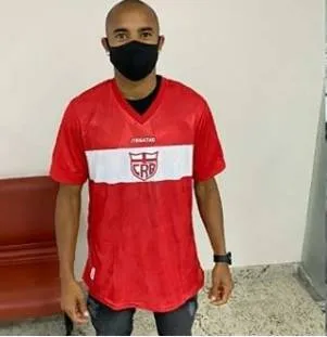 Lateral direito Reginaldo, 27 anos, que estava no Atlético-GO, foi contratado pelo CRB para o restante da temporada