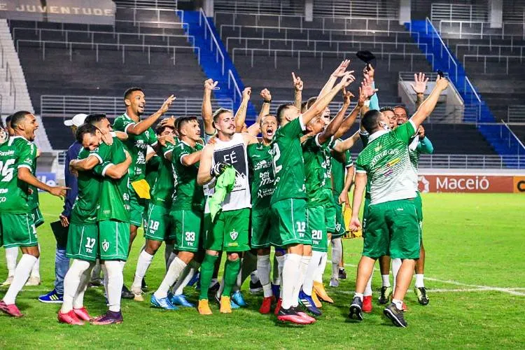 Maceió, 16 de agosto de 2020
Lance do jogo entre ASA e Murici. Partida válida pela seletiva para Copa do Brasil 2021, realizada no Estádio Rei Pelé. Alagoas - Brasil.
Foto: Ailton Cruz