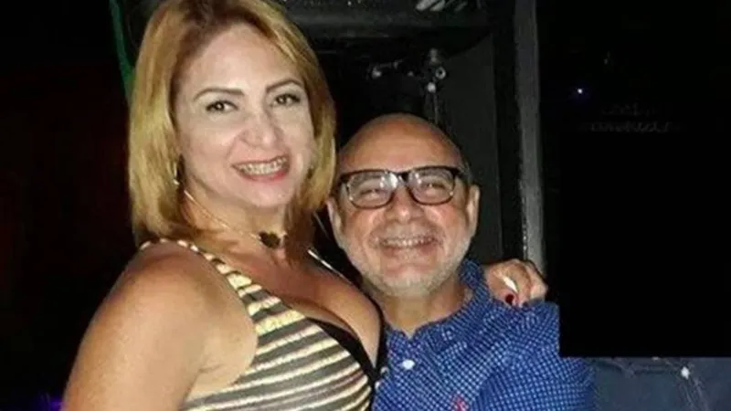 Fabrício Queiroz e Márcia Oliveira estão em prisão domiciliar desde o início de julho