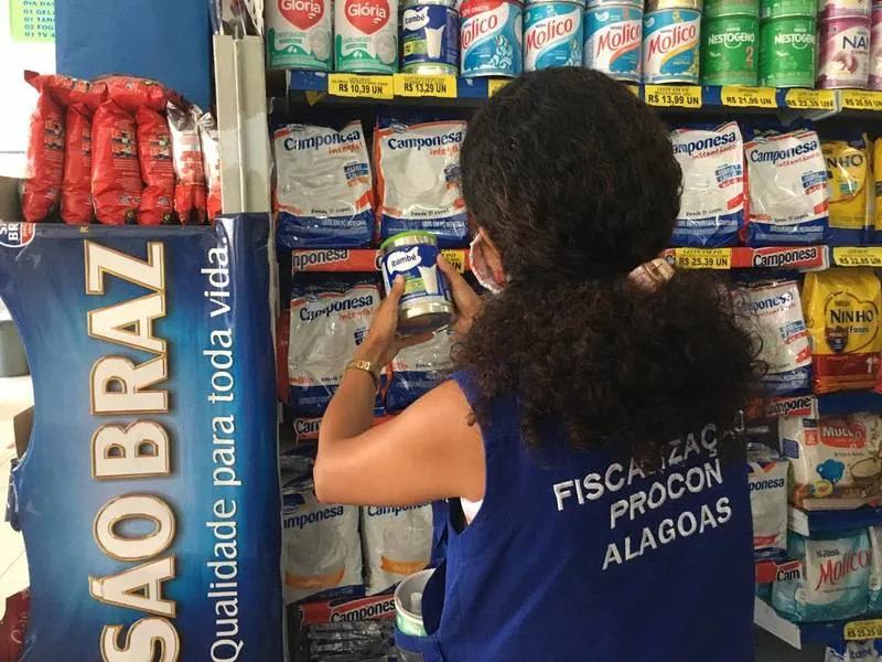Produtos que compõem a cesta básica, como o arroz, tiveram aumento de até 70%
