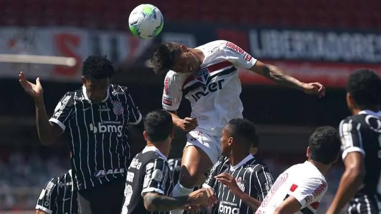 São Paulo reclamou do árbitro do clássico contra o Corinthians e STJD analisa possível soco de Jô em Diego