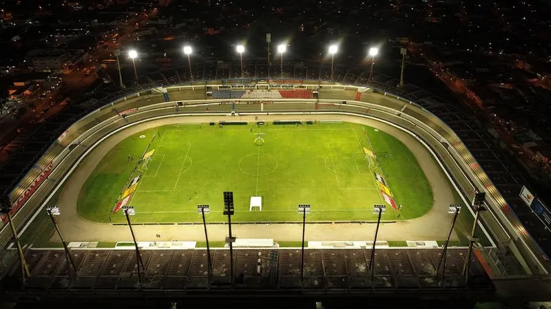 Aniversariante do dia 25 de outubro, Trapichão ganha episódios inéditos da série ‘Estádio Rei Pelé – 50 anos’