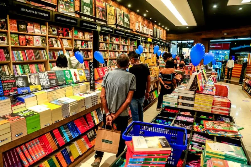 Taxação de livros pode dificultar o acesso de consumidores ao produto, estima setor