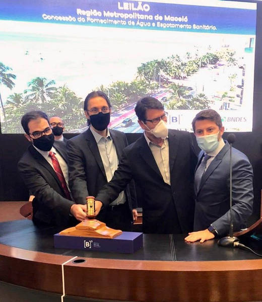 Consórcio vencedor do leilão da Companhia de Saneamento de Alagoas sal ocorrido na Bolsa de Valores, SP
