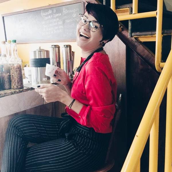 Apaixonada por um cafezinho, Maria passou a consumir menos a bebida durante a pandemia