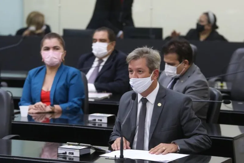 Governo do Estado apresentou aos deputados na ALE as razões que o levaram a reprogramar as ações prioritárias