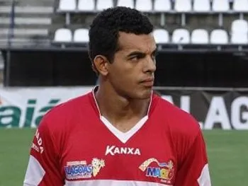 Johnnattan iniciou sua carreira na base do CRB em 2007 e jogou pelo Galo em várias outras temporadas