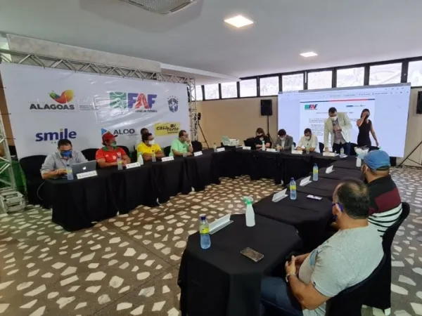 Representantes dos clubes se reuniram nessa sexta-feira (18)