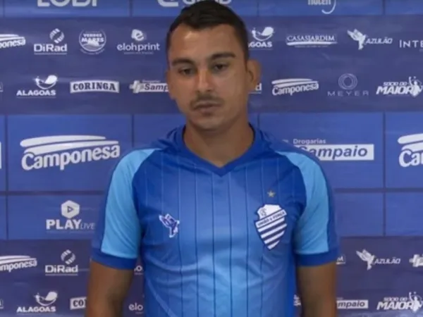 Meia Nadson teve um início de temporada difícil com a camisa do Azulão