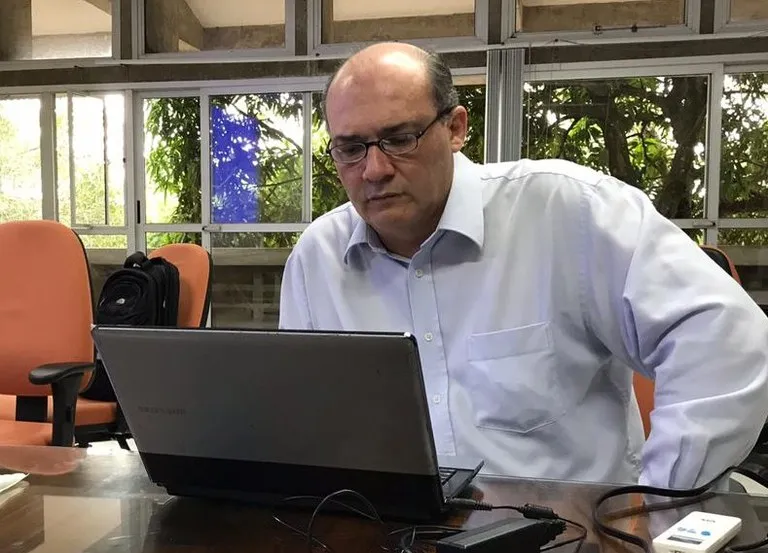 Josealdo Tonholo diz que estão sendo revistos os contratos que precisam ser reativados