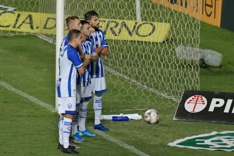 CSA vê chances de acesso aumentarem após empate com o Cruzeiro